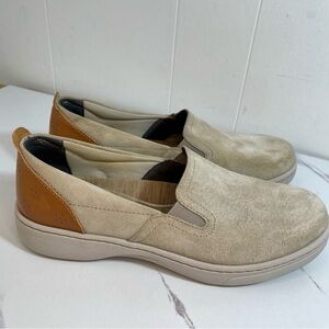 Dansko Belle Tan Khaki Suede Slip-On Sneakers Sz 7.5- 8/38 Nurse Walking